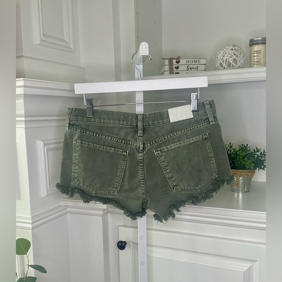 Pistola Gigi Low-Rise Cut-Off Distressed in Washed Olive Green Size 27 - Picture 4 of 15